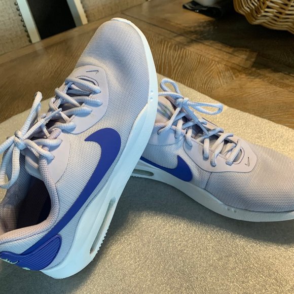 Nike Air Shoes - 👟“ Nike” Air Sneakers Size  9